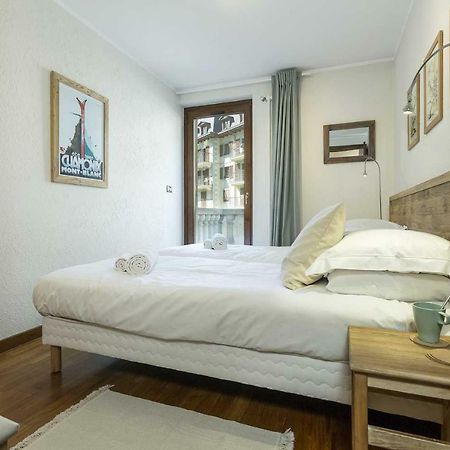 Apartment Ensa - Alpes Travel - Central Chamonix - Sleeps 4 Eksteriør billede