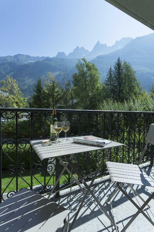 Apartment Ensa - Alpes Travel - Central Chamonix - Sleeps 4 Eksteriør billede